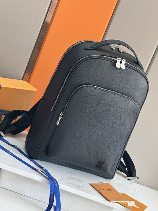Louis Vuitton Avenue Damier Graphite Backpack M30977