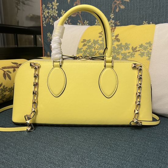 Valentino GARAVANI ROCKSTUD Calfskin Handbag 12487
