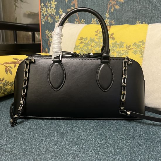 Valentino GARAVANI ROCKSTUD Calfskin Handbag 12486