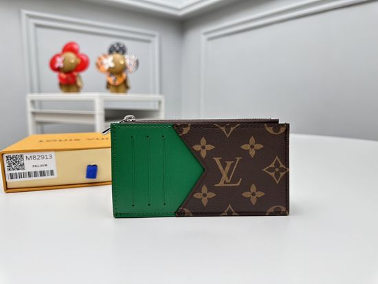Louis Vuitton Monogram Coin Card Holder M82913