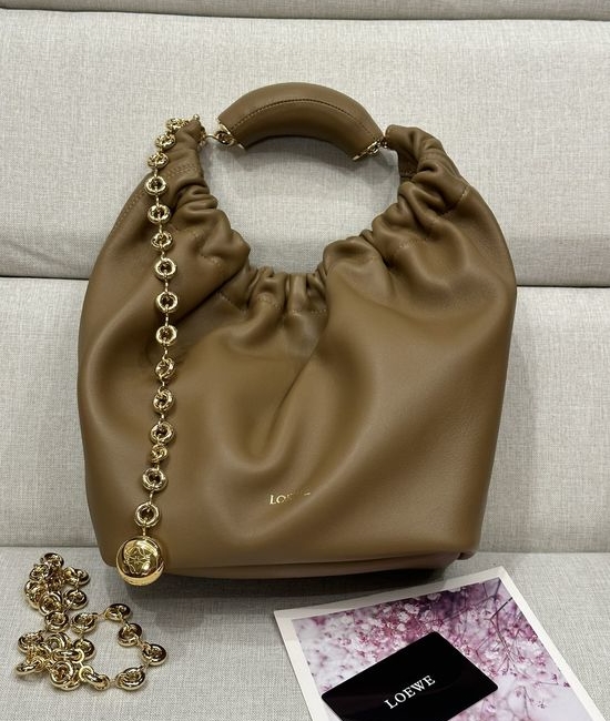 Loewe Squeeze Nappa Leather Chain Handbag 3901