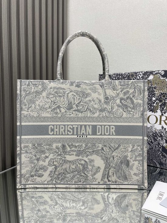 Christian Dior Grey Tiger Large Shopping Tote 17697