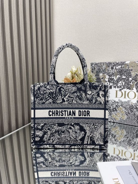 Christian Dior Tote Embroidery Shopping Bag 12496