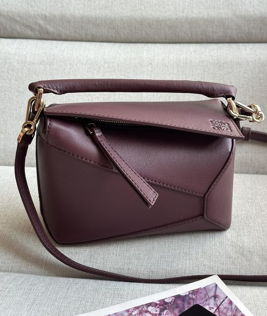 Loewe Puzzle Edge Mini Handbag Burgundy Leather 3000b