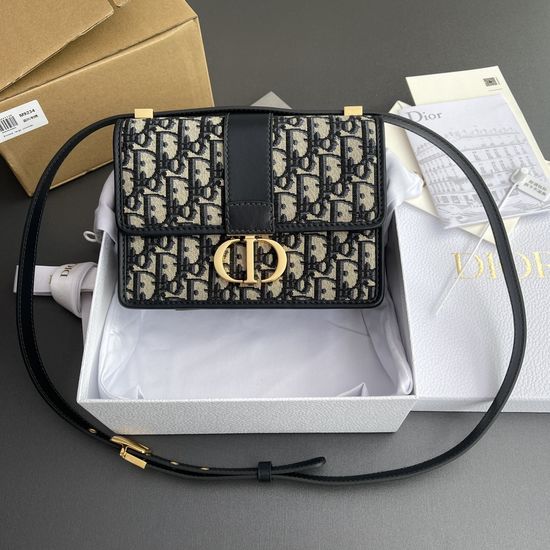 Christian Dior 30Montaigne Oblique Print Handbag M9234
