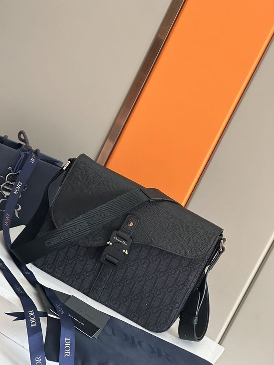 Christian Dior Saddle Messenger Bag 93363