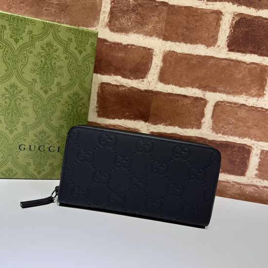 Gucci Matte Embossed G Clutch 771421