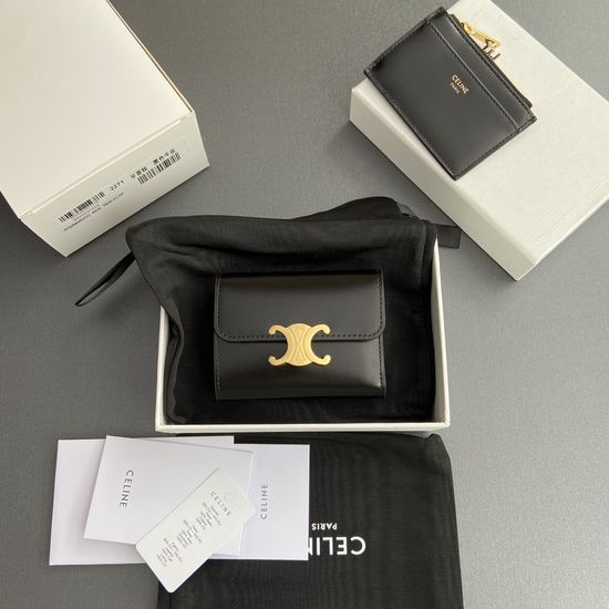 Celine Triomphe Short Leather Wallet 10l652DS3.04LU2271