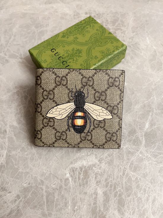 Gucci Bee Logo Leather Wallet 451268