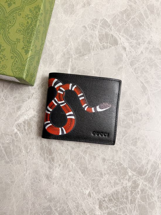 Gucci Water Ripple Leather Wallet 451268