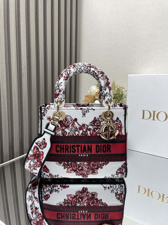Christian Dior Lady Christian Dior Heart Embroidery Bag 11867