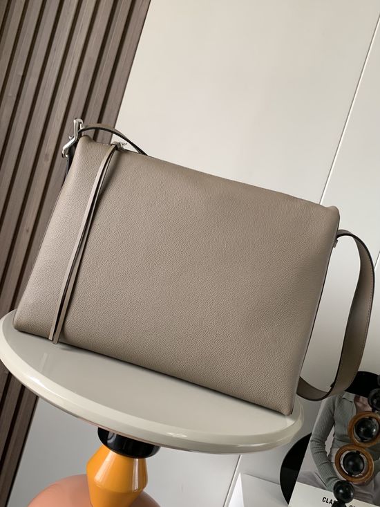 Loewe Berlingo Adjustable Strap Shoulder Bag 9056
