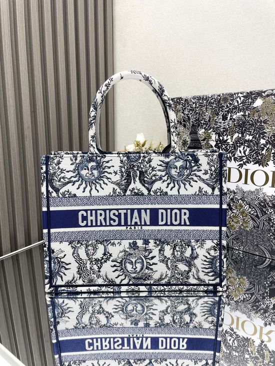 Christian Dior Book Tote New Sun Constellation Blue Medium 1286