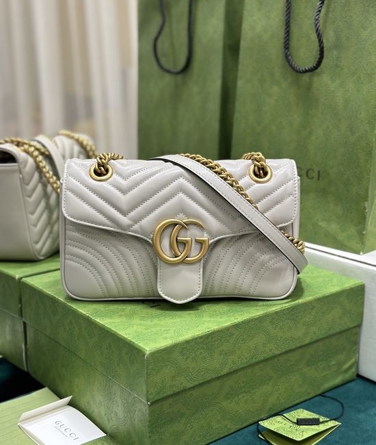 Gucci GG Marmont Medium Shoulder Bag 443497