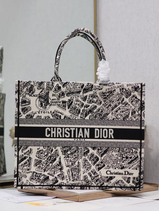 Christian Dior Book Tote Cream Paris Large 5637