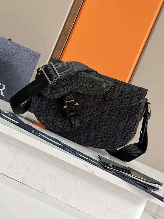 Christian Dior Saddle Messenger Bag 93393
