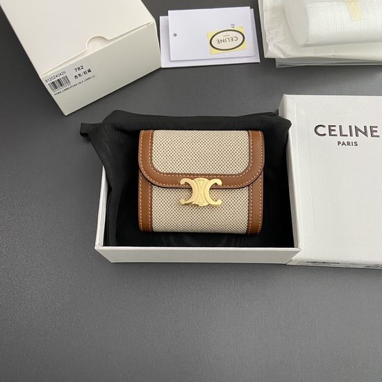 Celine Triomphe Series Short Wallet 10D782CQH