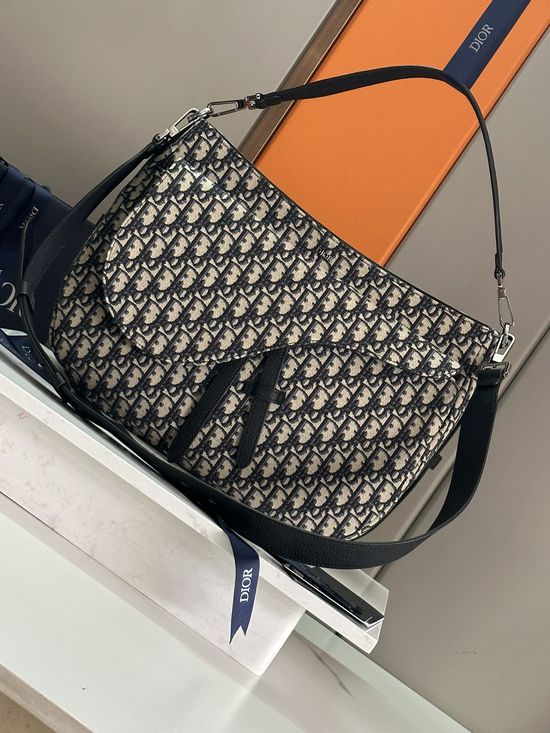 Christian Dior Saddle Soft Grain Leather Bag 93331