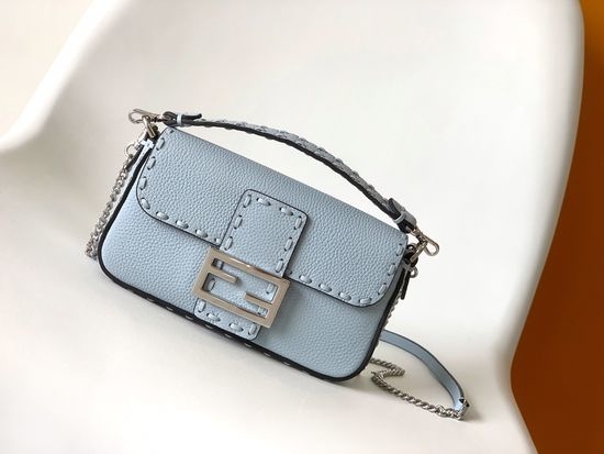 Fendi Baguette Leather Bag 600s