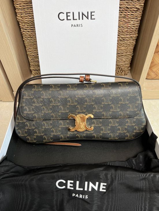 Celine Lola Medium Leather Handbag 115533