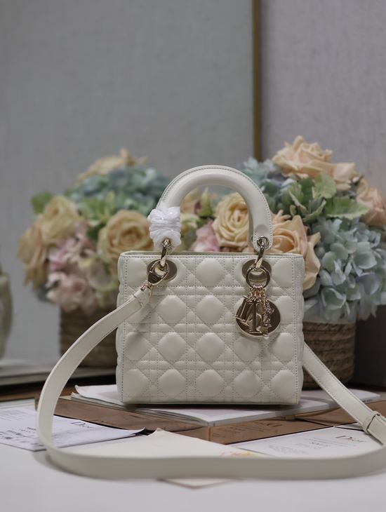 Christian Dior Lady Lambskin Quilted Handbag 0531