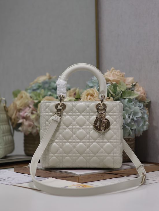 Christian Dior Lady Christian Dior Cannage Lambskin Five-Grid Handbag 0565