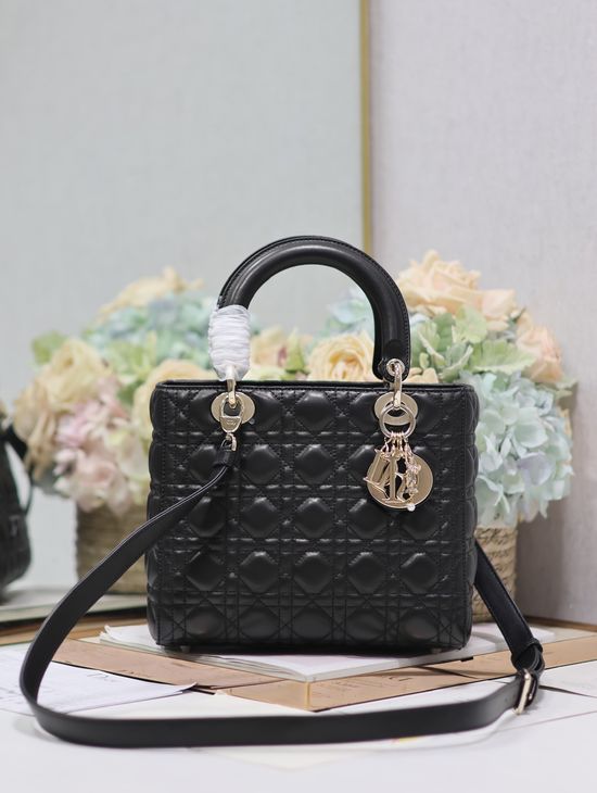 Christian Dior Lady Christian Dior Cannage Lambskin Five-Grid Handbag 0565