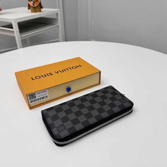 Louis Vuitton Damier Graphite Zipper Wallet N63095