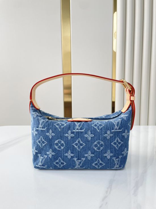 Louis Vuitton Hills Pochette Denim Handbag M82949