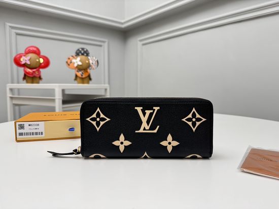 Louis Vuitton Clemence Black Leather Wallet M82338