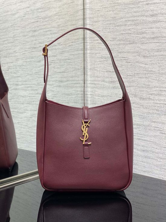 Yves Saint Laurent Hobo Bag Classic Elegant 713938