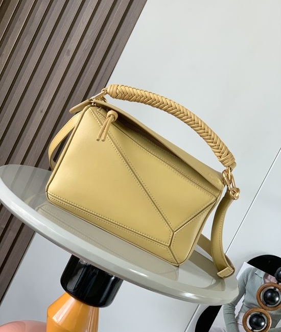 Loewe Puzzle Soft Calfskin Handbag 9064
