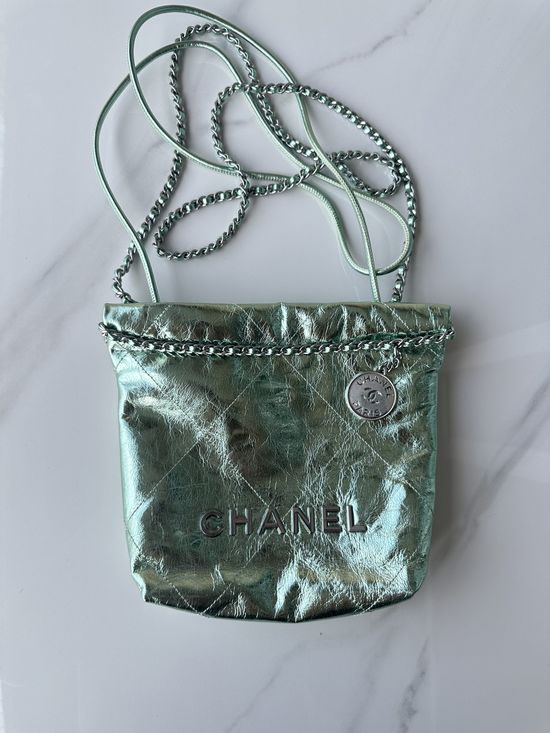 Chanel Glossy Cowhide Leather Handbag AS3980
