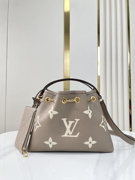 Louis Vuitton BUNDLE Leather Crossbody Bag M25453