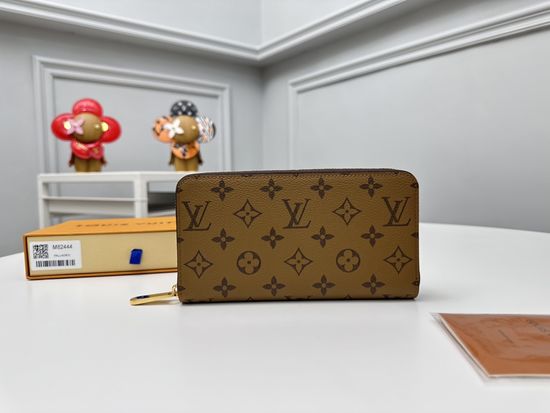 Louis Vuitton Wallet Monogram Reverse Canvas M82444