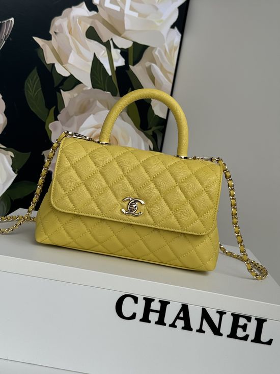 Chanel Coco Handle Lambskin Lizard-Print Shoulder Bag 92990