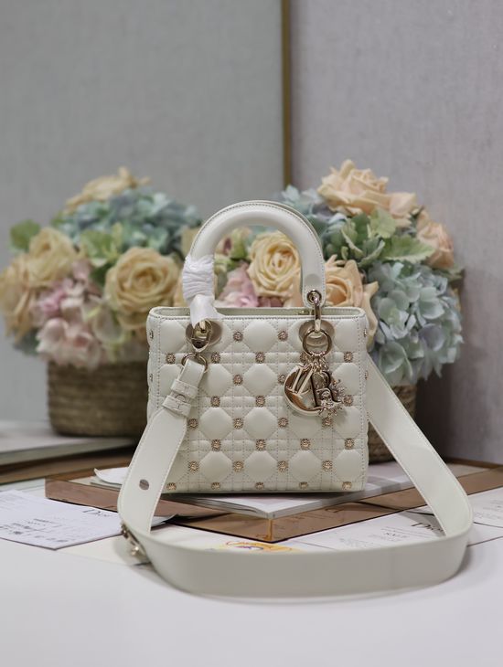 Christian Dior Lady Christian Dior Quilted Lambskin White Bag 0538