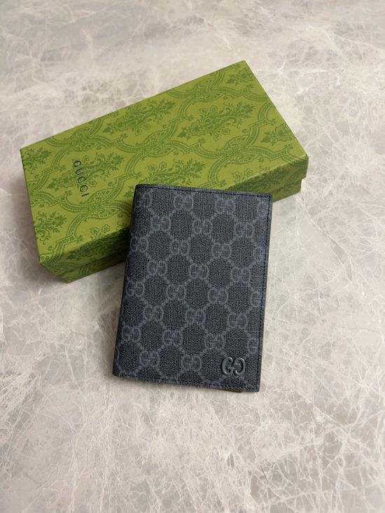 Gucci GG Passport Holder 795229
