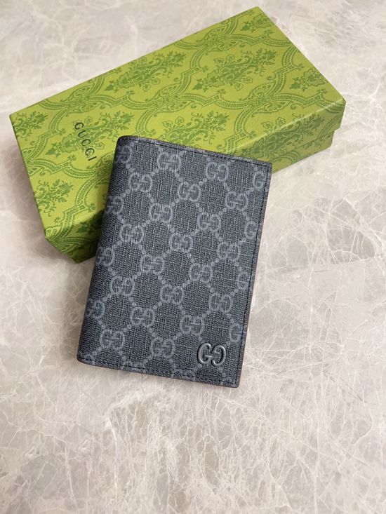 Gucci GG Passport Holder 795229