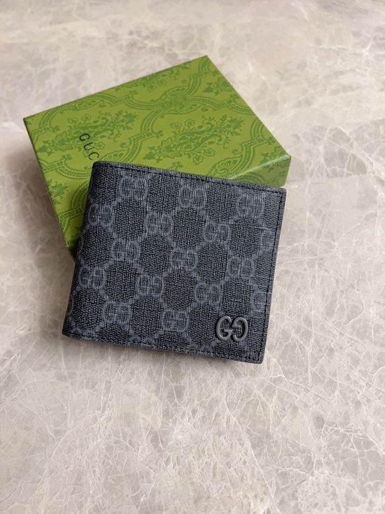 Gucci GG Canvas Short Bifold Wallet 768244