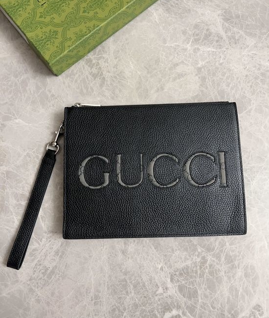 Gucci Supreme Canvas Clutch Wallet 768374