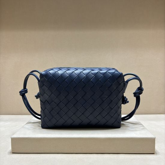 Bottega Veneta Large Woven Grid Square Bag 8834