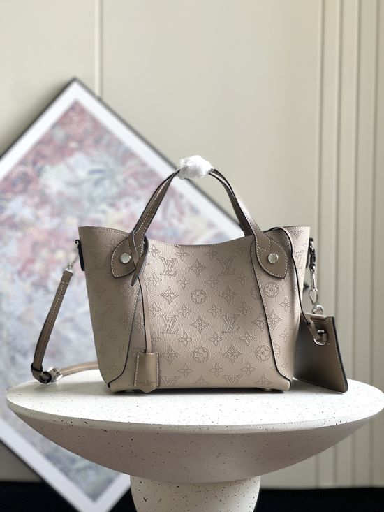 Louis Vuitton Hina Leather Foldable Handbag M54350