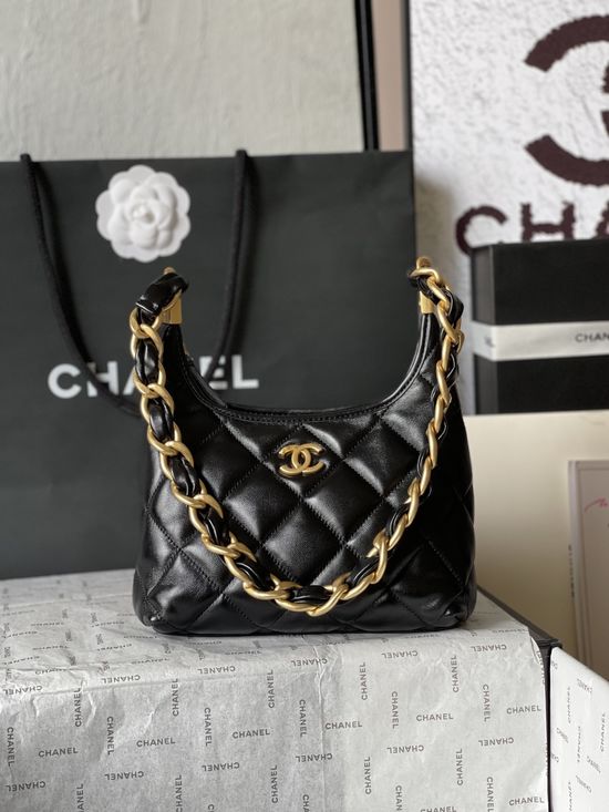 Chanel Hobo Style Leather Shoulder Bag AS4922