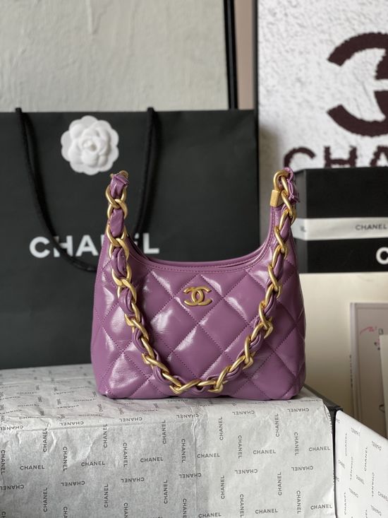 Chanel Hobo Style Leather Shoulder Bag AS4922