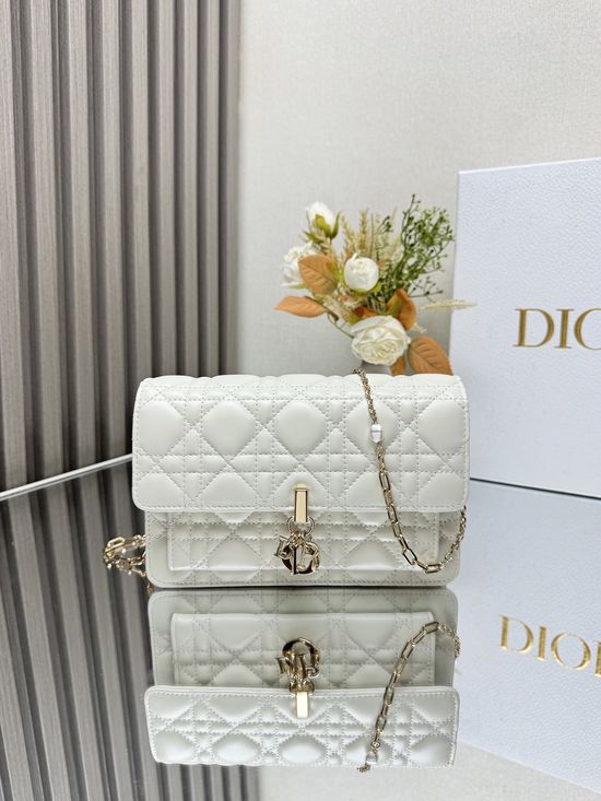 Christian Dior Lady Christian Dior Chic Handbag 3115