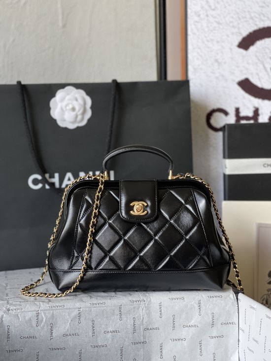 Chanel Metiers d Art Quilted Oil Wax Leather Bag AS4959