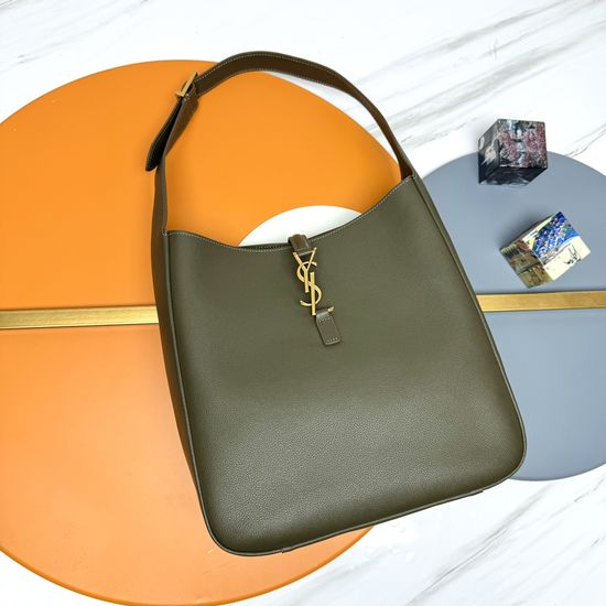 Yves Saint Laurent Elegant Soft Leather Hobo 753837