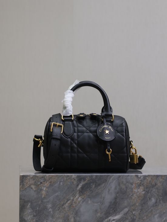 Christian Dior Groove 20 Quilted Cannage Bag 1365