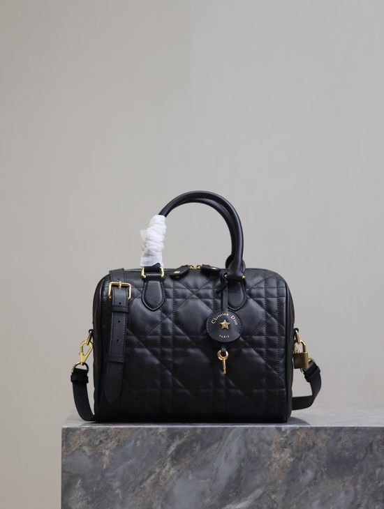 Christian Dior Groove Black Leather Handbag 1365